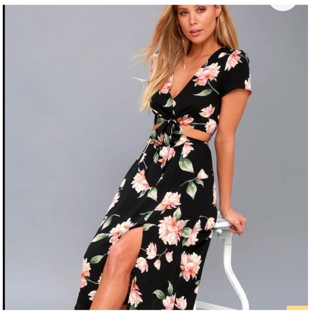 M23 LULU's Aliso Black Floral Print CutoutMidi Dress Front‎ Slit Sz S
